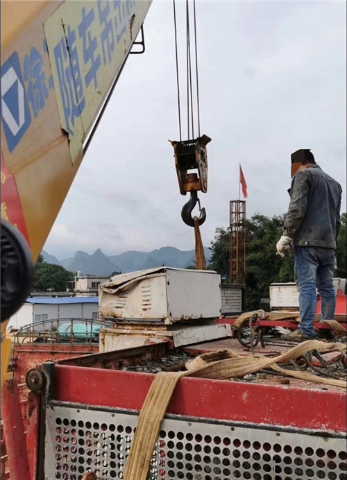 七台河市大件吊装搬运设备常用的施工手势信号解答