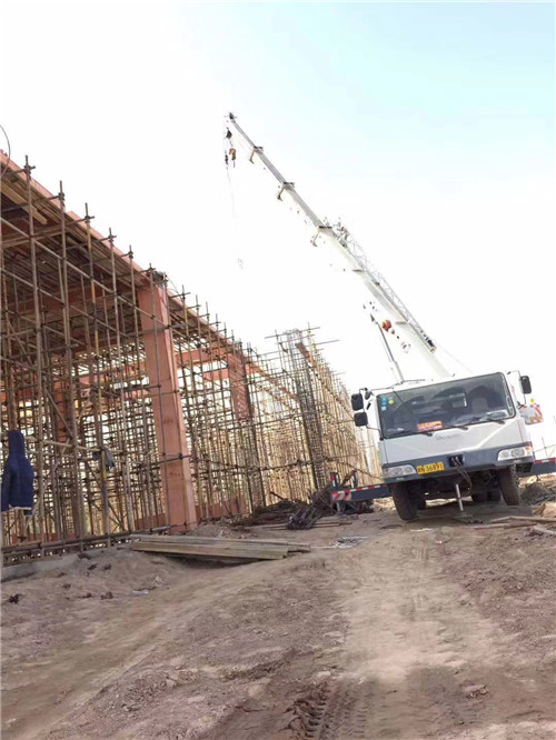 七台河市吊车作业的安全注意事项有哪些？